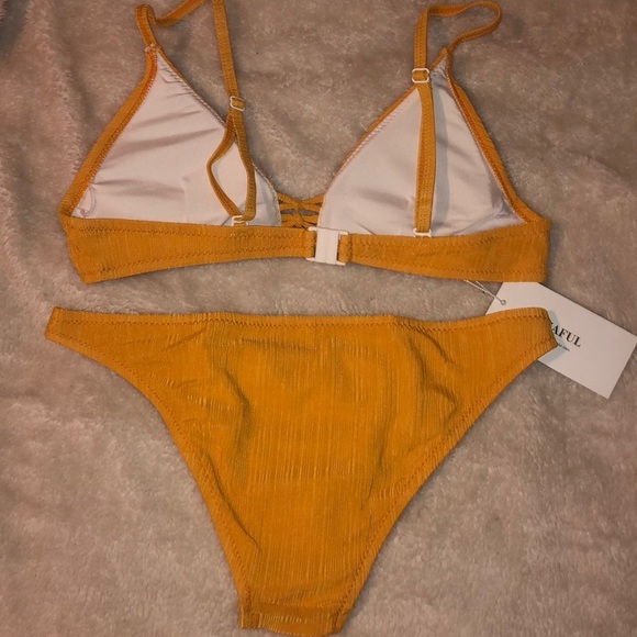 ZAFUL medium yellow bikini - Picture 2 of 5